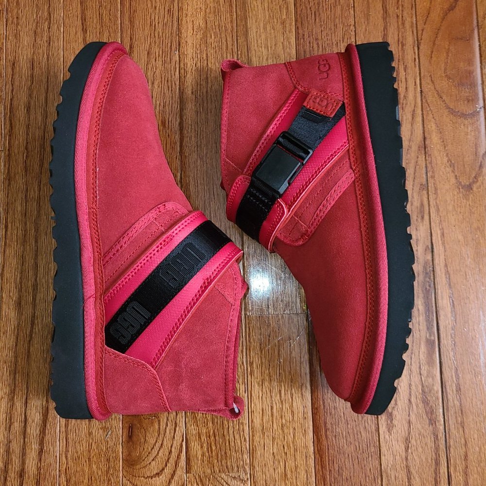 Uggs Size 10 - image 3